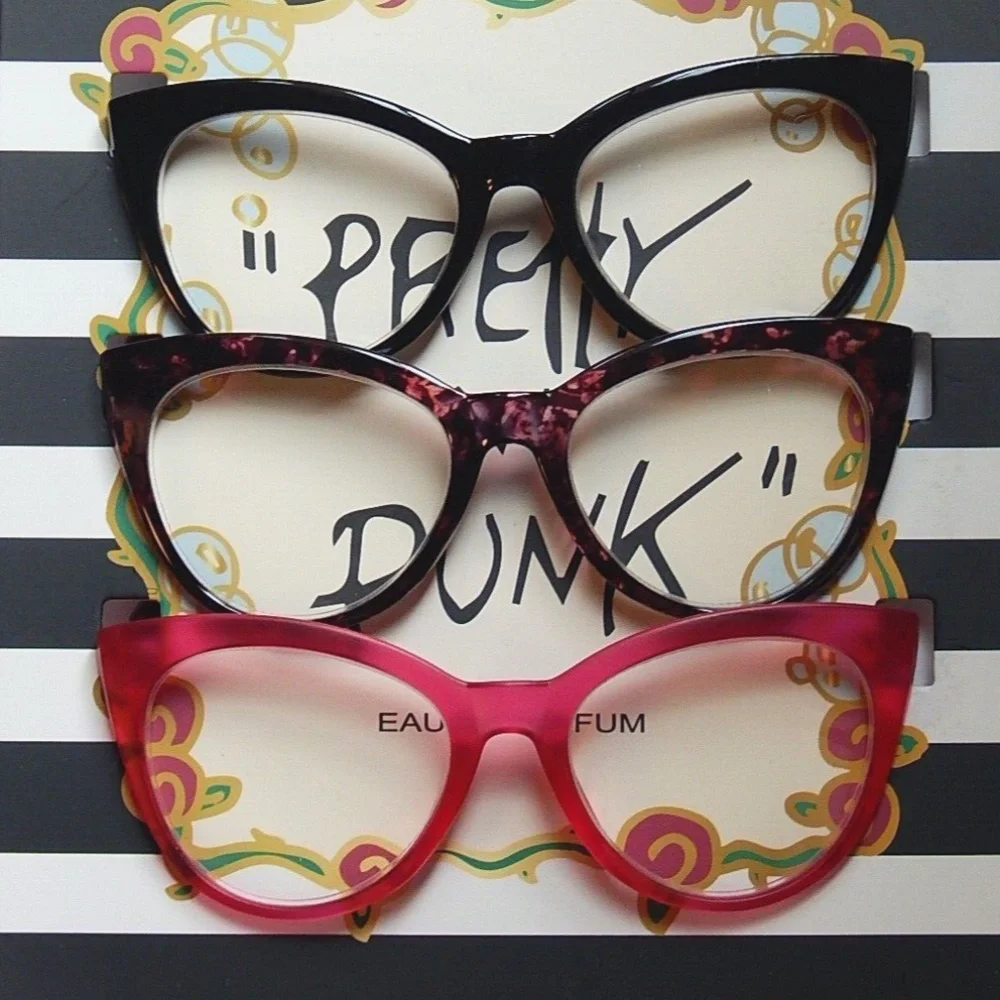 BETSEY JOHNSON 3-PACK READERS READING GLASSES +2.50 NEW AUTHENTIC NWT
